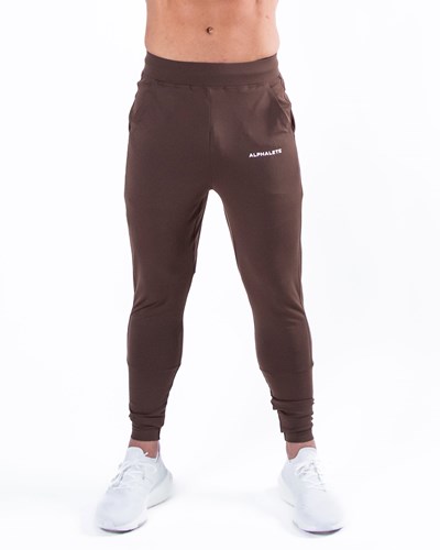 Alphalete 4-Way Stretch Jogger Caffè | 1972-HAVBY