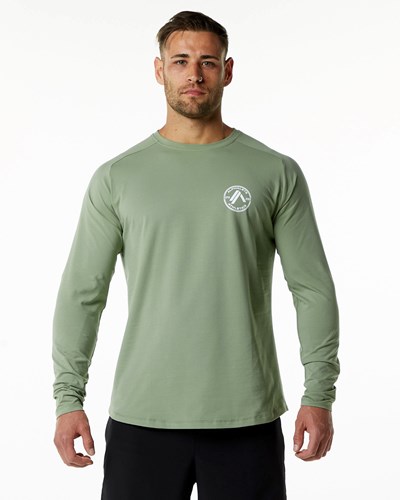 Alphalete Fitted Performance Long Sleeve Sage | 1304-HSNZC