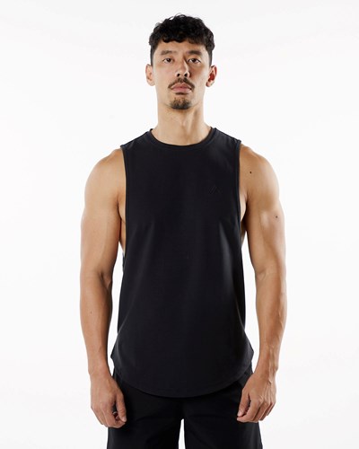 Alphalete Fitted Performance Tank Blackout | 1307-LFRIN