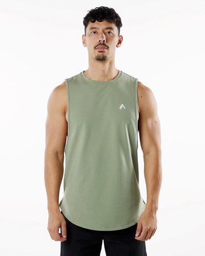 Alphalete Fitted Performance Tank Sage | 3915-TMWSN