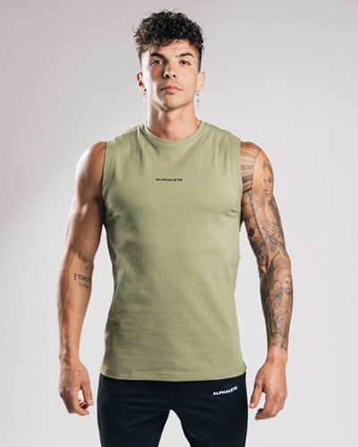 Alphalete Fitted Performance Tank Verdi | 4179-MLRWN